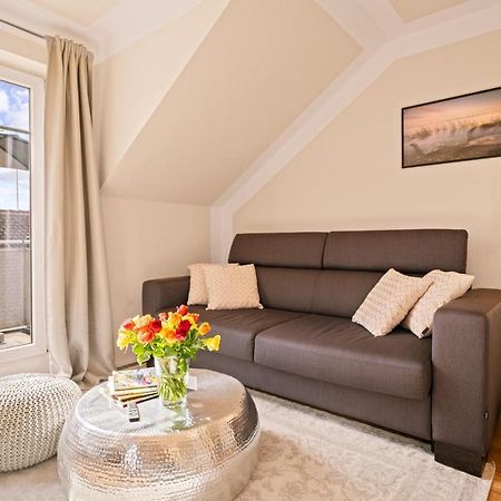 Wohlfuehl-Apartment Irisbluete Mit Privatstrand FDH Exterior foto