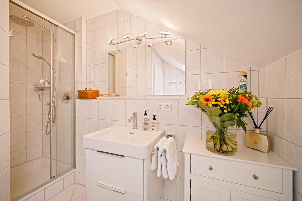 Wohlfuehl-Apartment Irisbluete Mit Privatstrand FDH Exterior foto